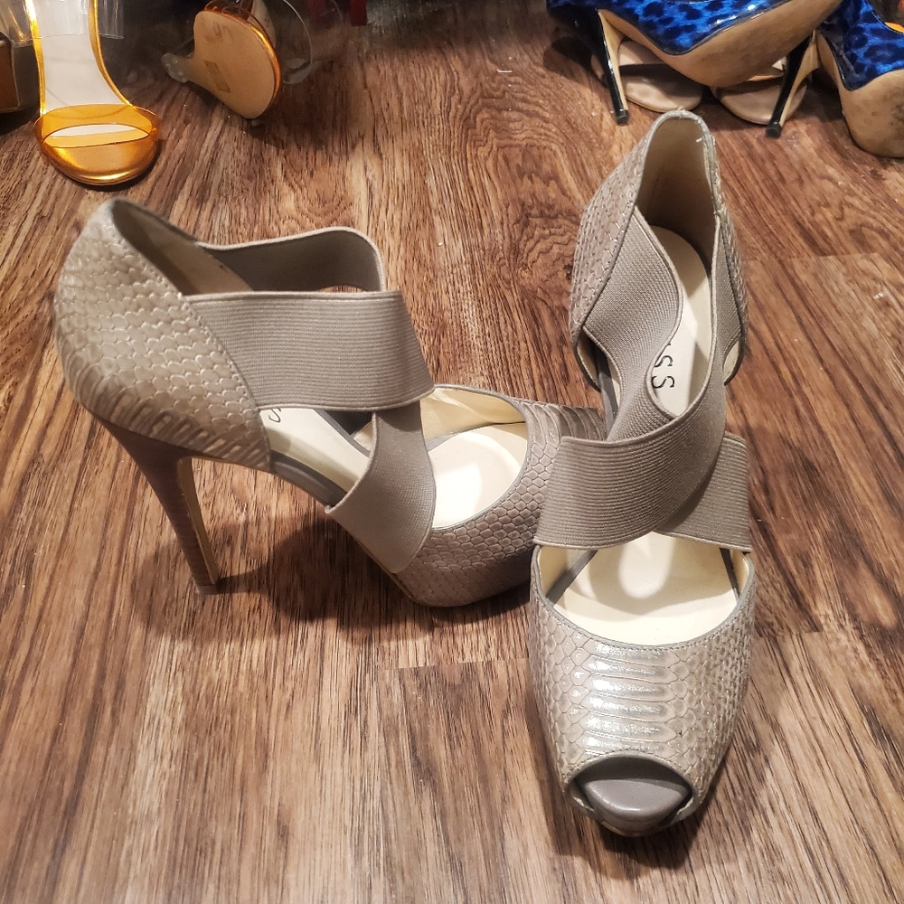 Guess snake skin print heels